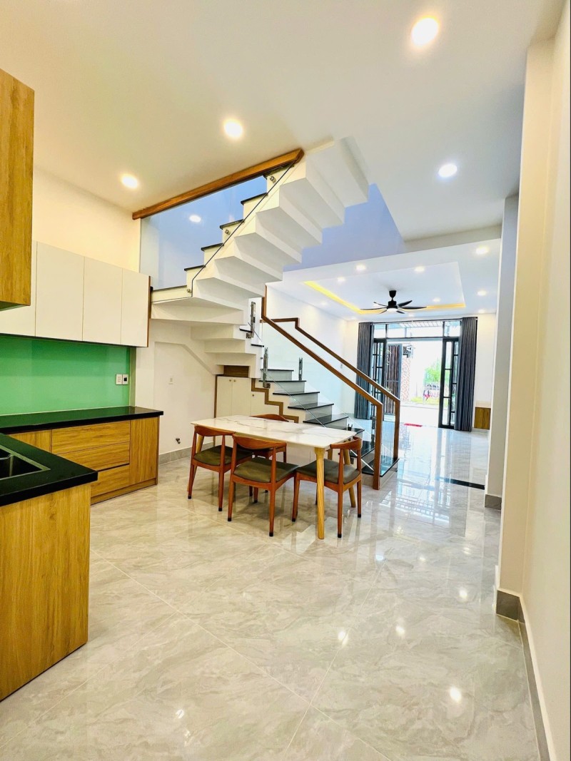 Bán Gấp Nhà Mới Quận 9 Cũ - KDC Long Phước - Giá Tốt 3.82 Tỷ