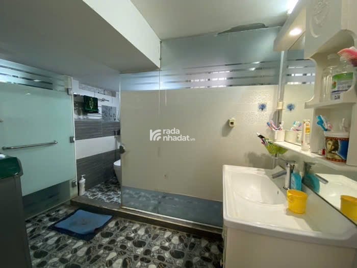 KHU VỰC HIẾM NHÀ BÁN, GIỮA CHỢ BÀ HOA, KINH DOANH, CHO THUÊ CÓ DÒNG TIỀN.