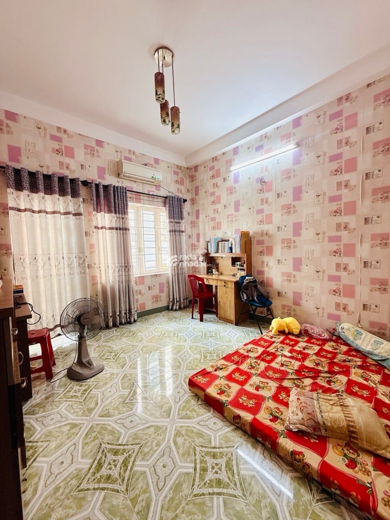 SIÊU PHẨM HUỲNH TẤN PHÁT QUẬN 7 - XE HƠI 4 CHỖ NGỦ TRONG NHÀ 