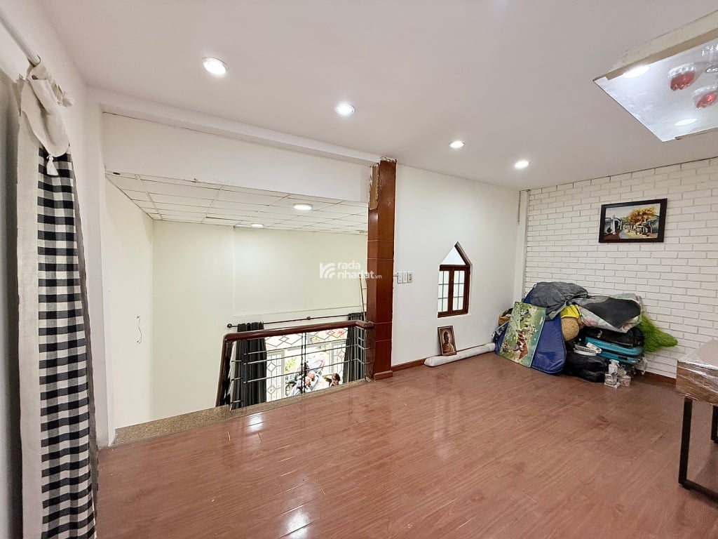 ĐƯỜNG SỐ 18 - SÁT XE TẢI THÔNG - QUANG TRUNG - CÔNG VIÊN LÀNG HOA - P8 GV - 59M (5.5x10.5) - NỞ HẬU