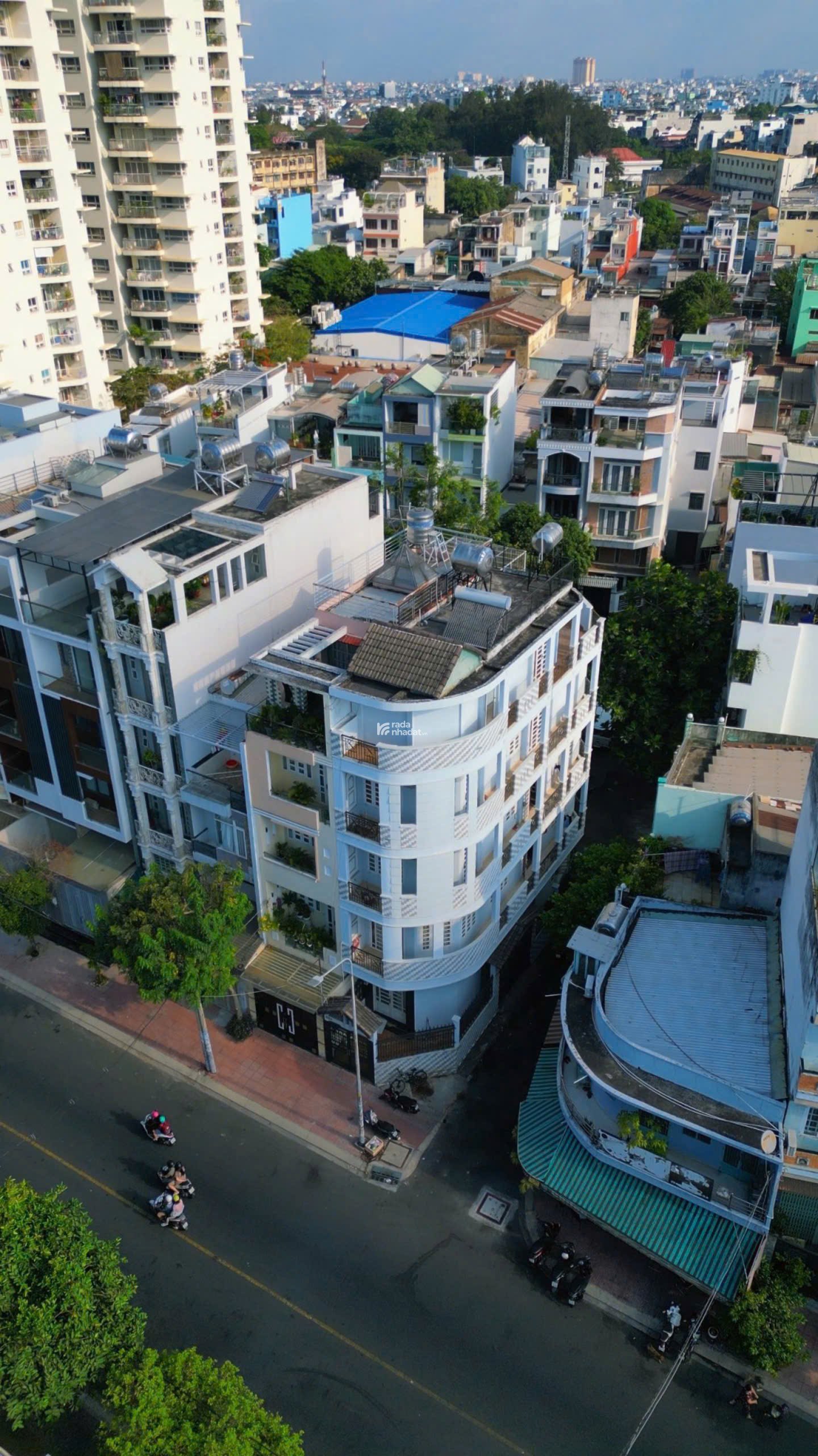 Nhà 5 tầng góc 3 mặt tiền Chợ Lớn P11 Quận 6 (5x18) giá 18 tỷ 500 TL