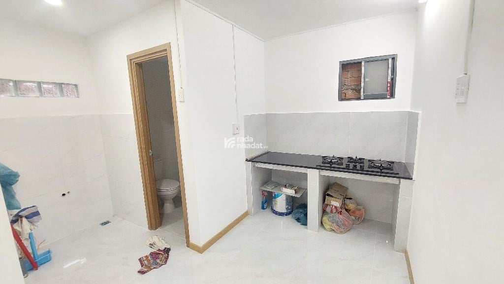 Nhà bán Quận 8, Căn góc mới tinh ngay chợ Rạch Cát