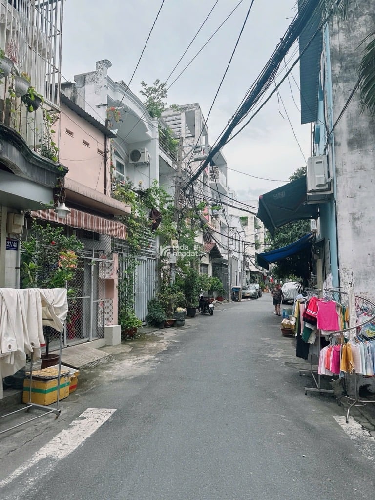 NHÀ ĐẸP 4 TẦNG- KHU VIP TÂN PHÚ - GẦN TRƯỜNG THPT TRẦN PHÚ/CHỢ TÂN HƯƠNG- ĐI BỘ RA CÔNG VIÊN