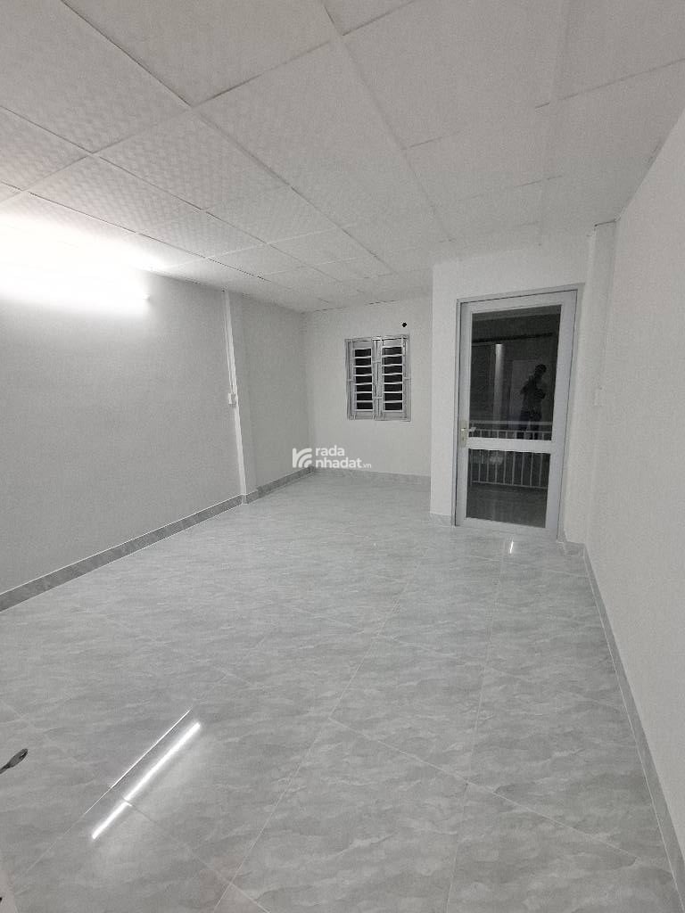 Bán nhà mới vào ở ngay nhỉnh 5 tỷ, 74m2 nở hậu, 4PN, gần trung tâm Quận 8, SHR