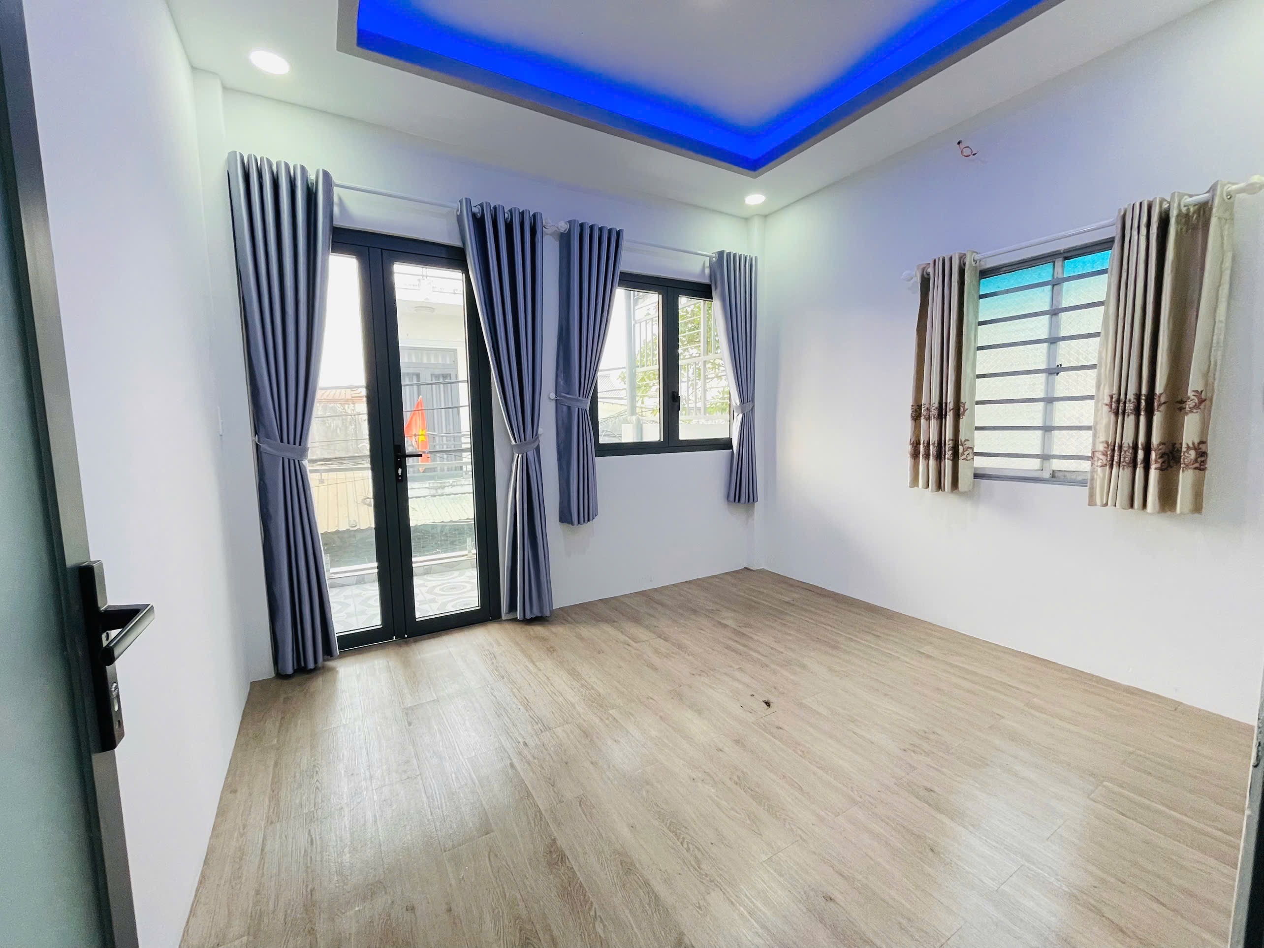 BÁN NHÀ GÓC 2 MẶT TIỀN 4X 13, TRỊNH THỊ DỐI , ĐÔNG THẠNH, HÓC MÔN , GIÁ 1.999 TỶ 