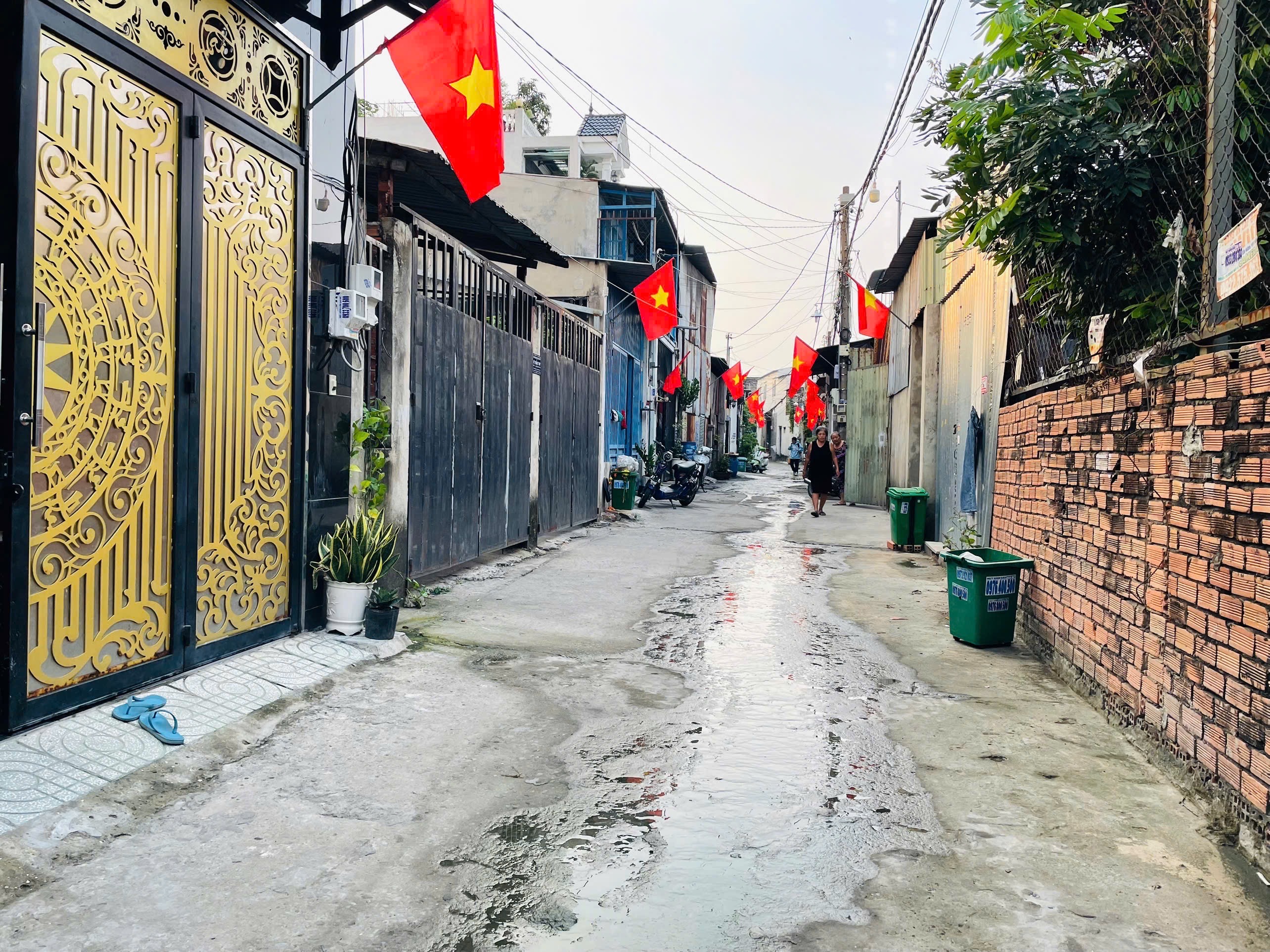 BÁN NHÀ GÓC 2 MẶT TIỀN 4X 13, TRỊNH THỊ DỐI , ĐÔNG THẠNH, HÓC MÔN , GIÁ 1.999 TỶ 