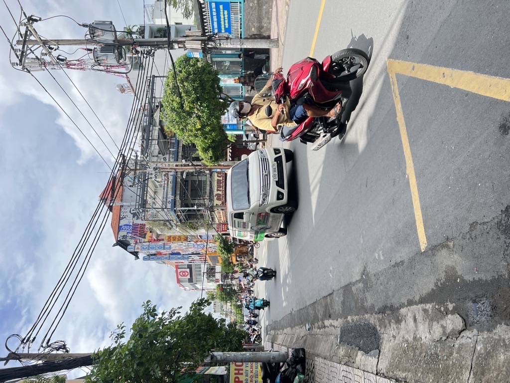 MẶT TIỀN ĐỒNG ĐEN - VỊ TRÍ VÀNG - KINH DOANH