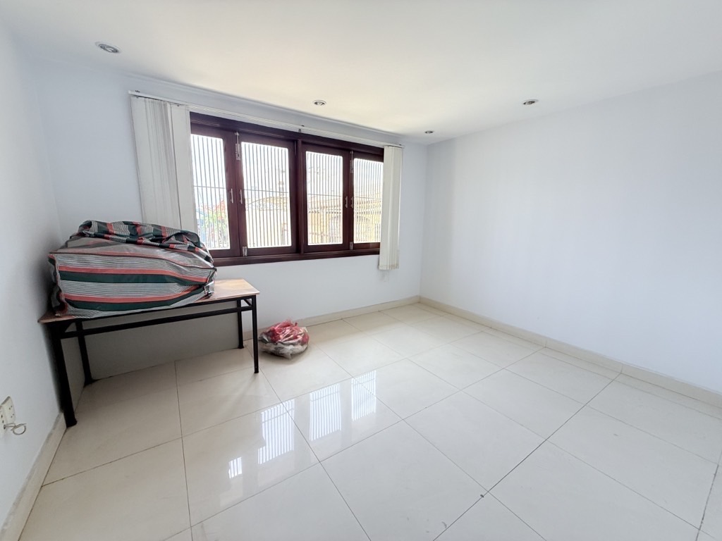 MẶT TIỀN ĐỒNG ĐEN - VỊ TRÍ VÀNG - KINH DOANH