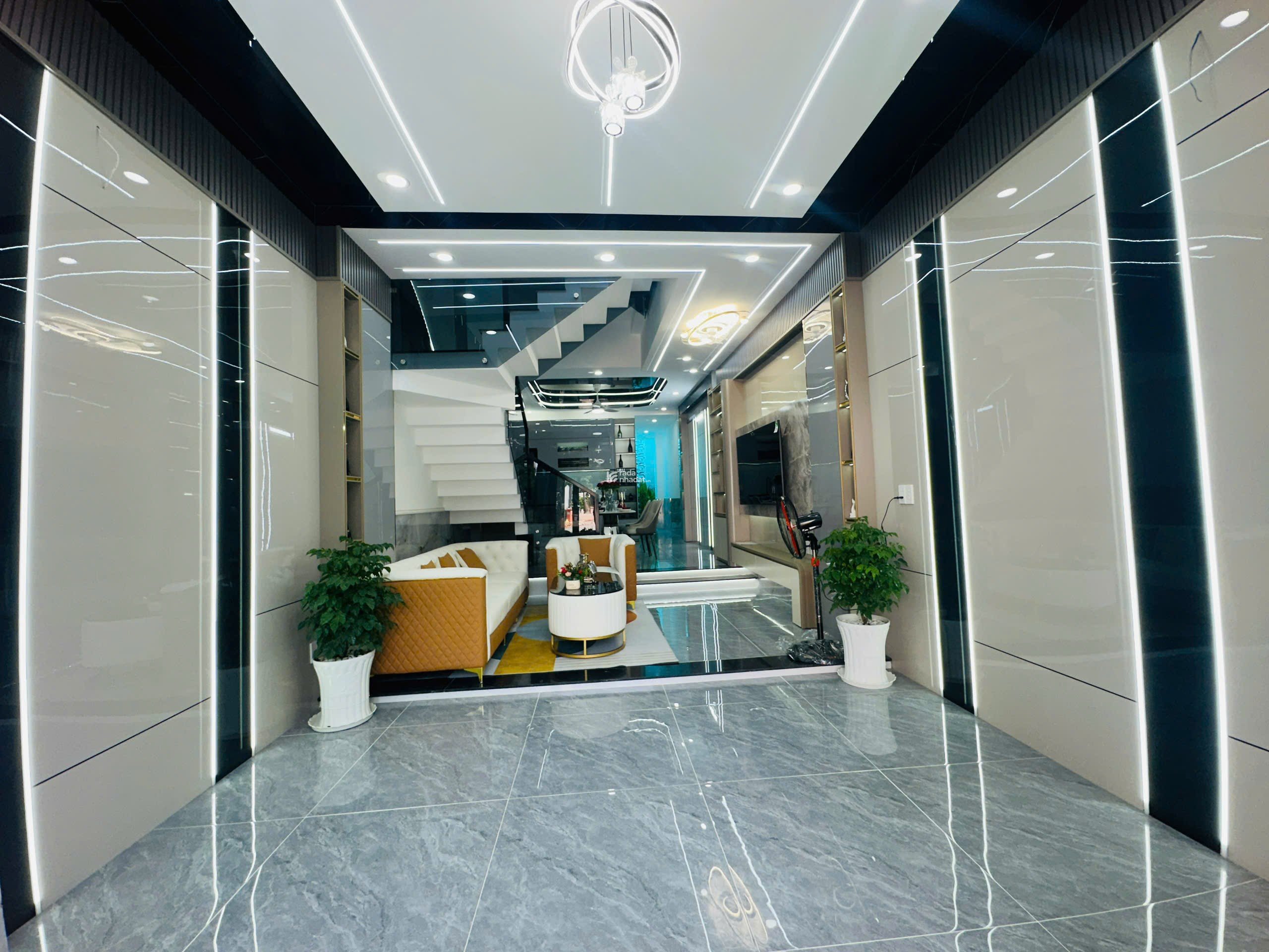 BÁN NHÀ PHỐ MẶT TIỀN ĐẸP NGAY NGÃ TƯ BÌNH CHUẨN CHỈ 66TR/M2 3 TẦNG , KINH DOANH ĐA NGHỀ 