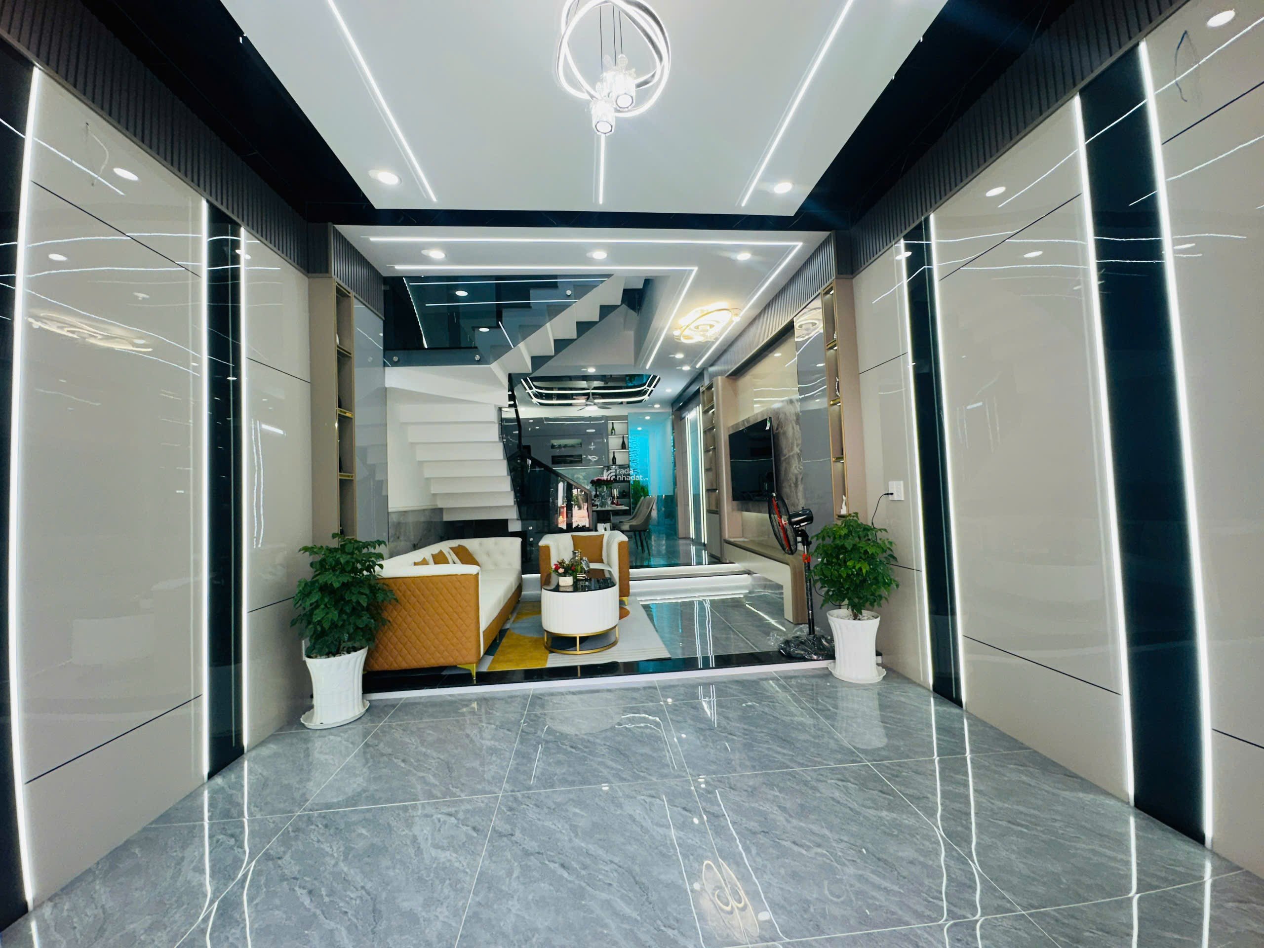 BÁN NHÀ PHỐ MẶT TIỀN ĐẸP NGAY NGÃ TƯ BÌNH CHUẨN CHỈ 66TR/M2 3 TẦNG , KINH DOANH ĐA NGHỀ 