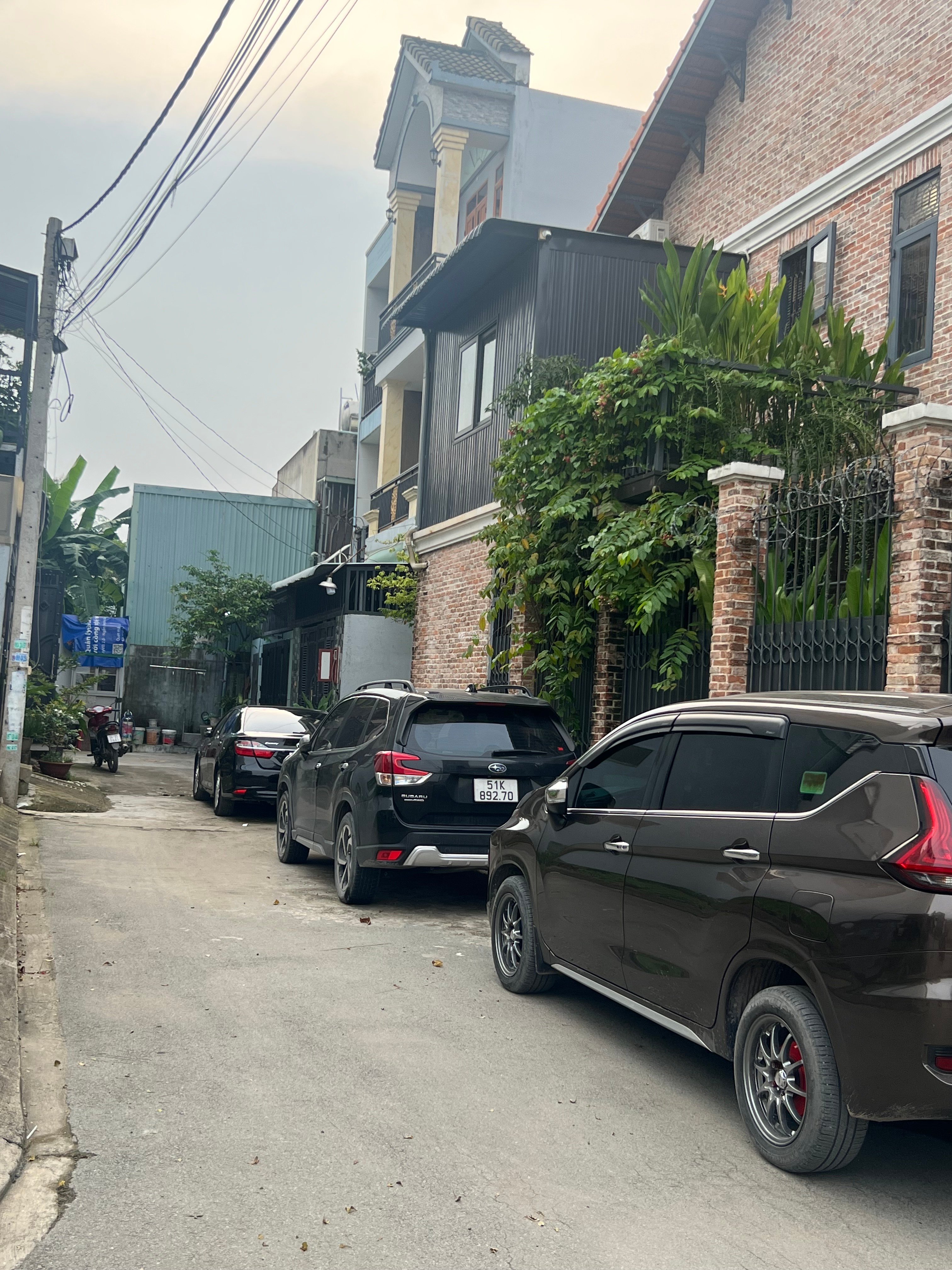 BÁN NHÀ 3 TẦNG ST, GÒ CÁT, PHÚ HỮU, 53m2, 4PN 5WC , NHỈNH 4 TỶ