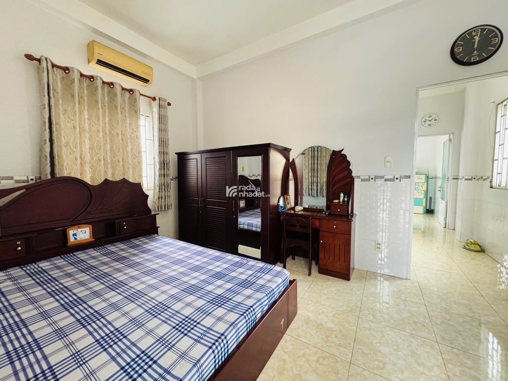 Nhà đẹp 4 tầng BTCT 51m2 ( ngang 5m ) , 4PN , không lộ giới , Bình Đông P14 Q8