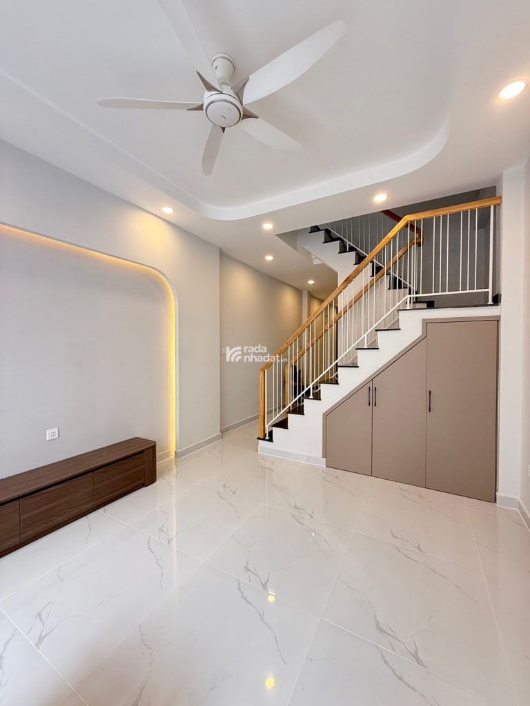 NGAY BA VÂN - HẼM NHỰA XE HƠI THÔNG - 56M2 VUÔNG A4 - NHÀ 3 TẦNG ĐẸP LUNG LINH MUA Ở NGAY - 8.9 TỶ