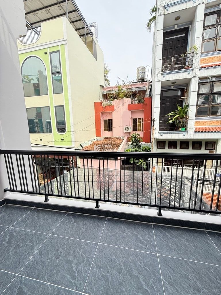 NGAY BA VÂN - HẼM NHỰA XE HƠI THÔNG - 56M2 VUÔNG A4 - NHÀ 3 TẦNG ĐẸP LUNG LINH MUA Ở NGAY - 8.9 TỶ