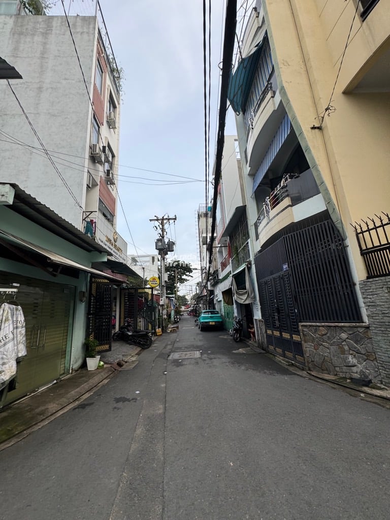 SÁT TÂN BÌNH, HẺM XE HƠI HUỲNH THIỆN LỘC, TÂN PHÚ, 40M2 HIẾM CÓ. GIẢM 550TR CHỈ 6.69T 