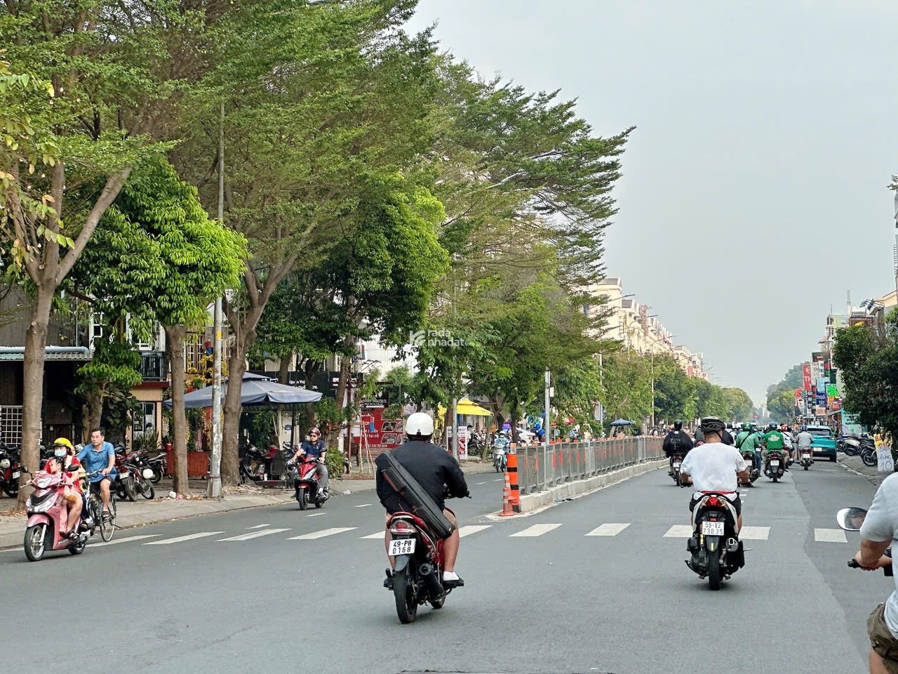 Nhà chính chủ Phan Văn Trị P.10 62m2 nở hậu 4.25m 3 tầng đẹp sát bên Cityland chỉ 10.6 tỷ.
