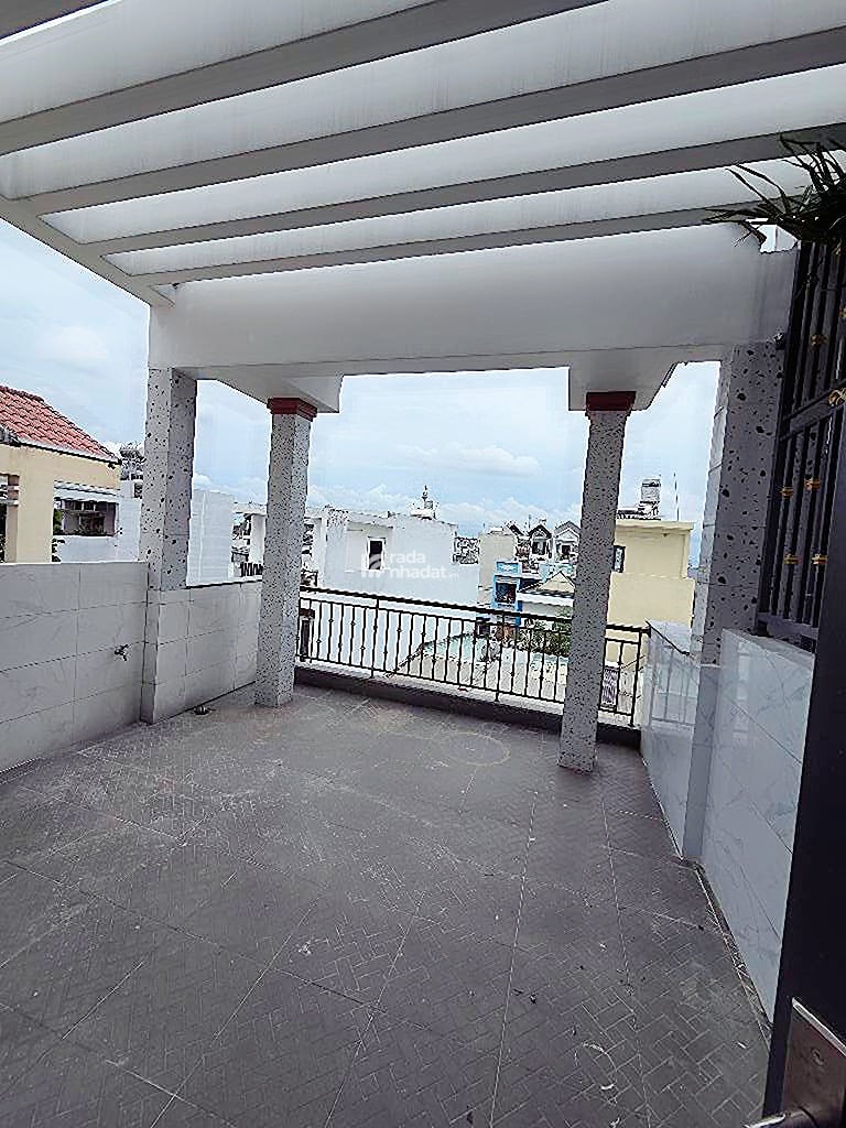 Bán nhà đường số 8 bình hưng hoà B 