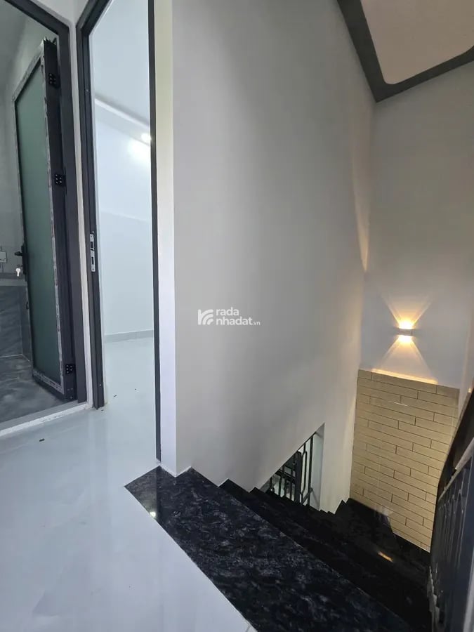 NHÀ NHỎ ĐEP HƯƠNG LỘ HAI ,P BÌNH TRI ĐÔNG , BÌNH TÂN , 28M2 , 2TỶ8 VÀO Ở NGAY