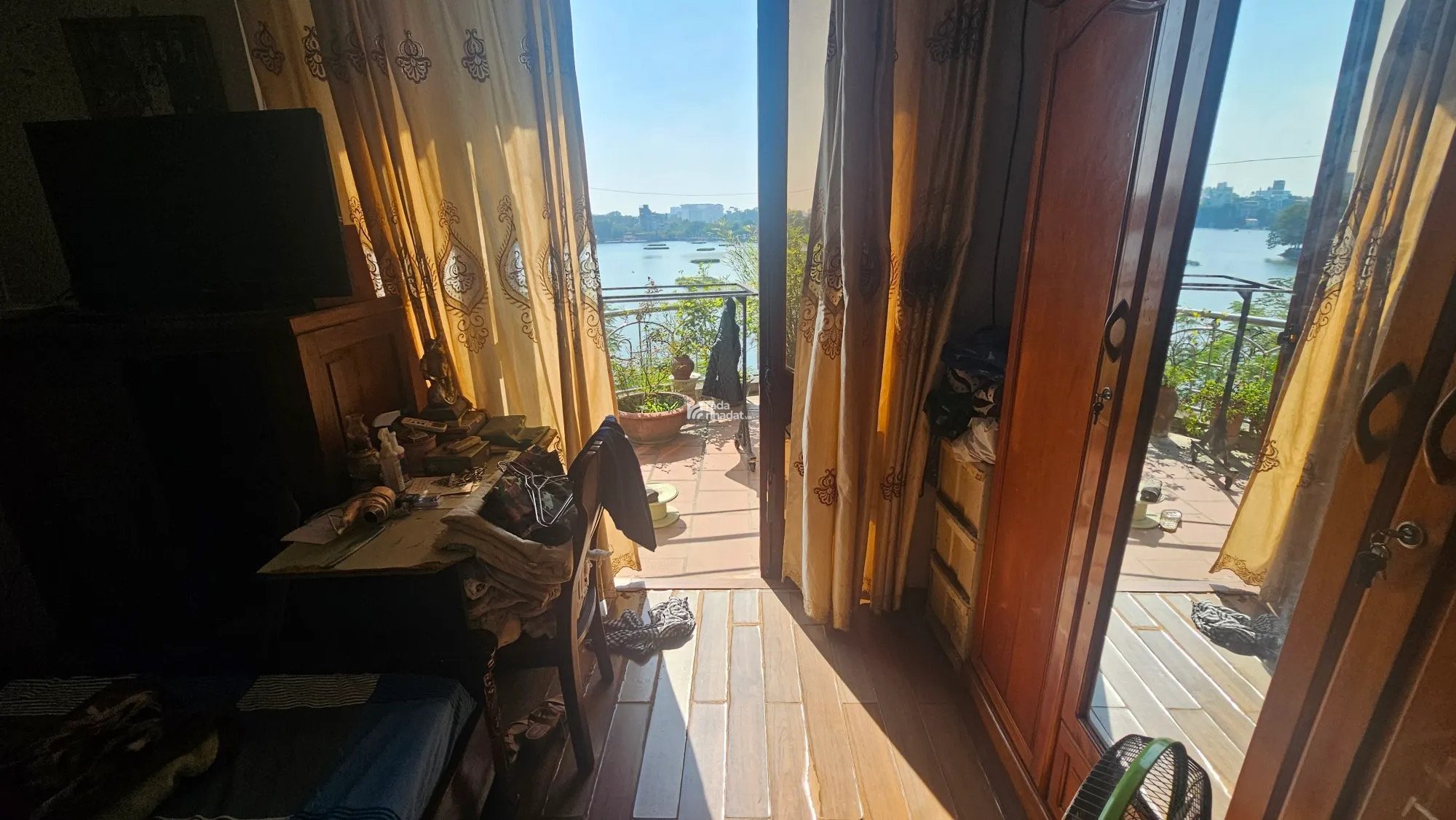 HÀNG HIẾM TRÚC BẠCH – LÔ GÓC, VIEW HAI HỒ – HỢP LÀM NHÀ HÀNG & CĂN HỘ DỊCH VỤ