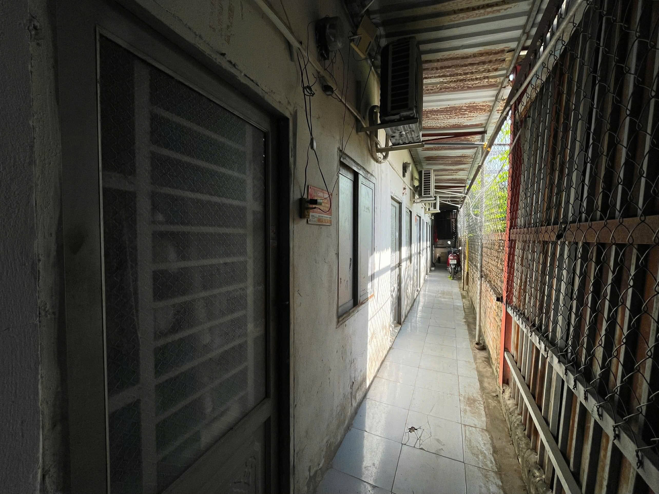 BÁN DÃY TRỌ HẺM XE TẢI, DÒNG TIỀN 100TR/ NĂM, THỚI TAM THÔN 6, HÓC MÔN - NHỈNH 5 TỶ,  