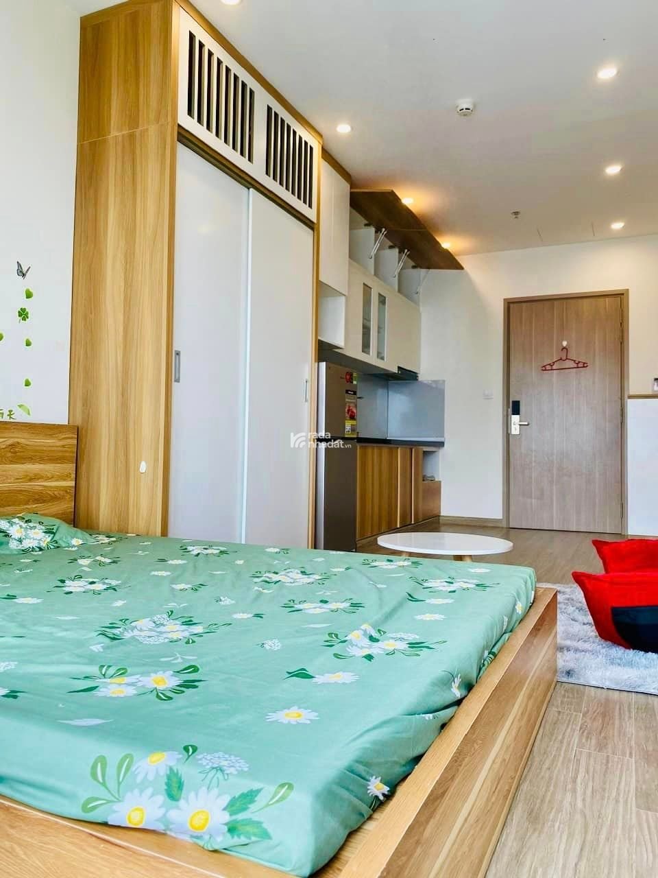 Cho thuê studio SA5, tầng trung, 32m2