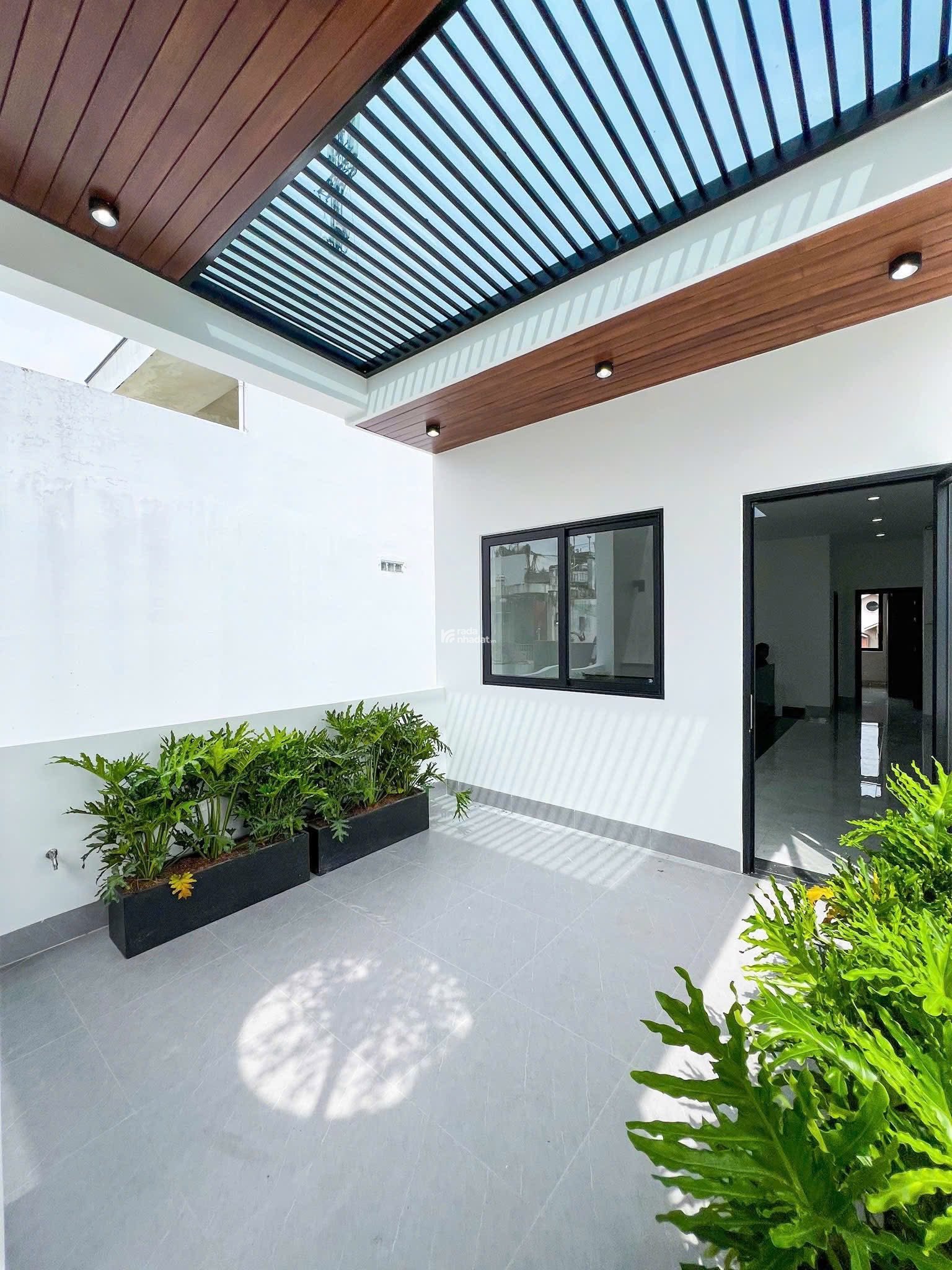 Bán Nhà Đẹp Tương Bình Hiệp - Ngay Trung Tâm - Sổ Hồng Riêng - An Ninh