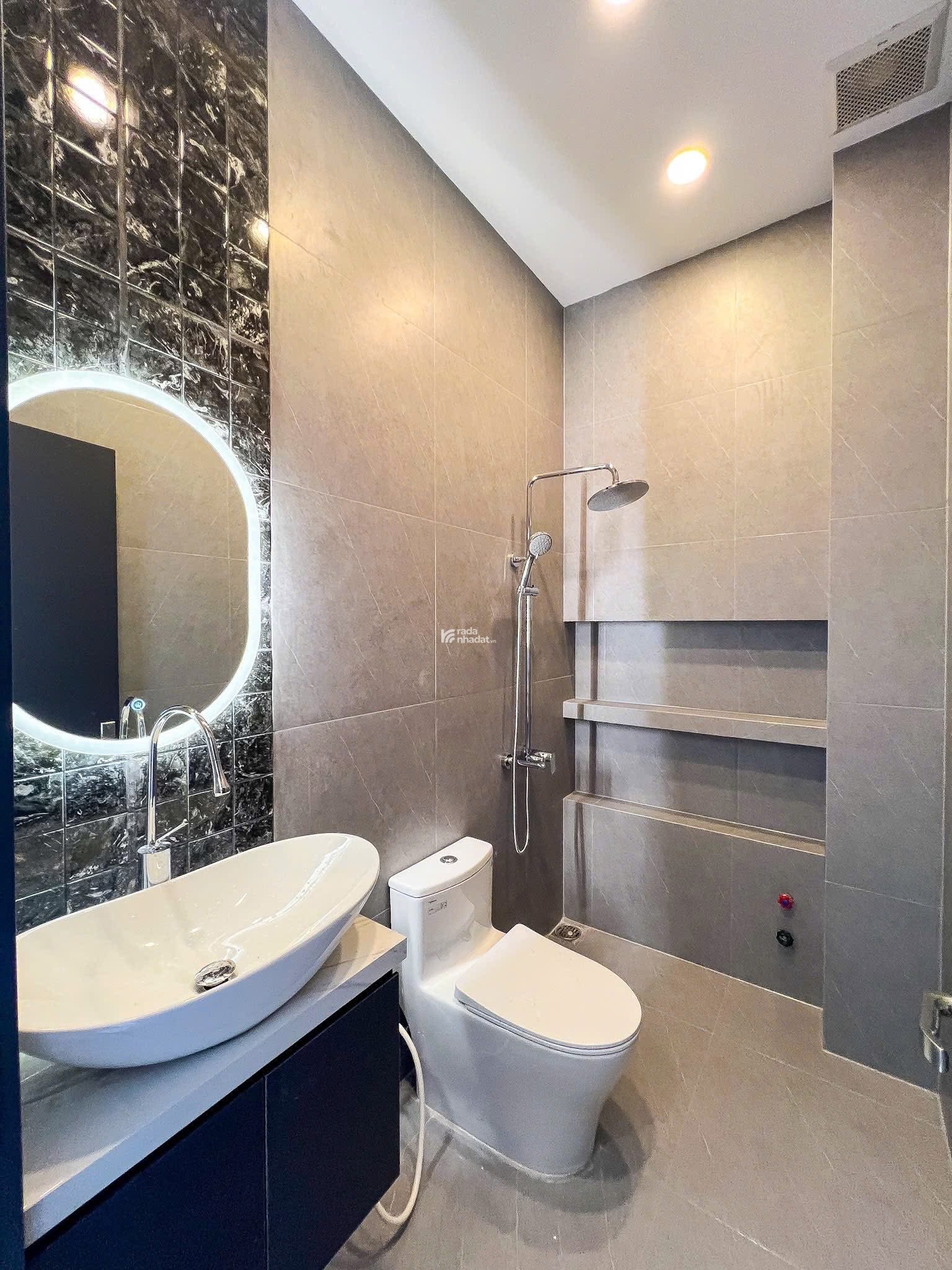 Bán Nhà Đẹp Tương Bình Hiệp - Ngay Trung Tâm - Sổ Hồng Riêng - An Ninh