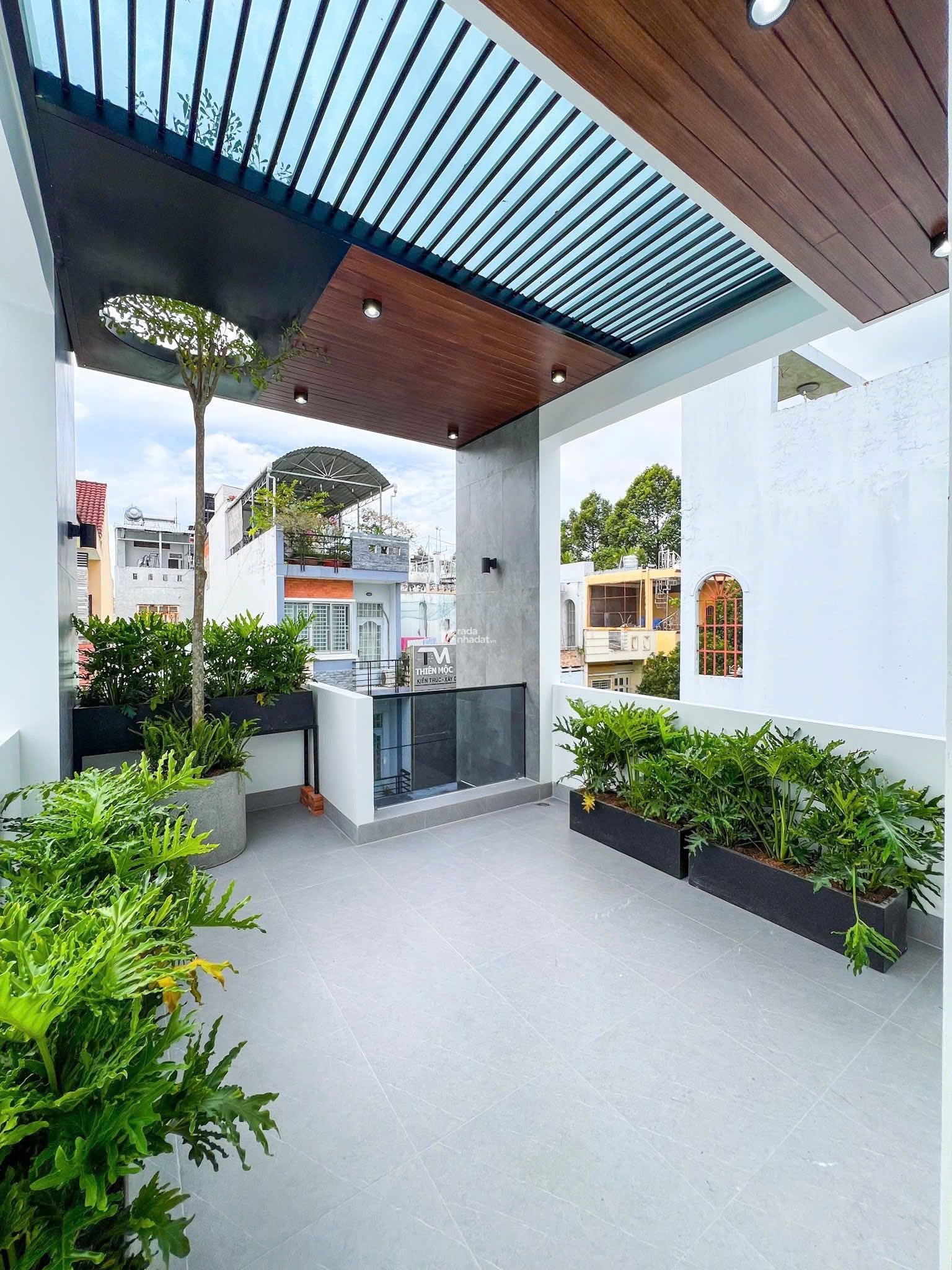 Bán Nhà Đẹp Tương Bình Hiệp - Ngay Trung Tâm - Sổ Hồng Riêng - An Ninh