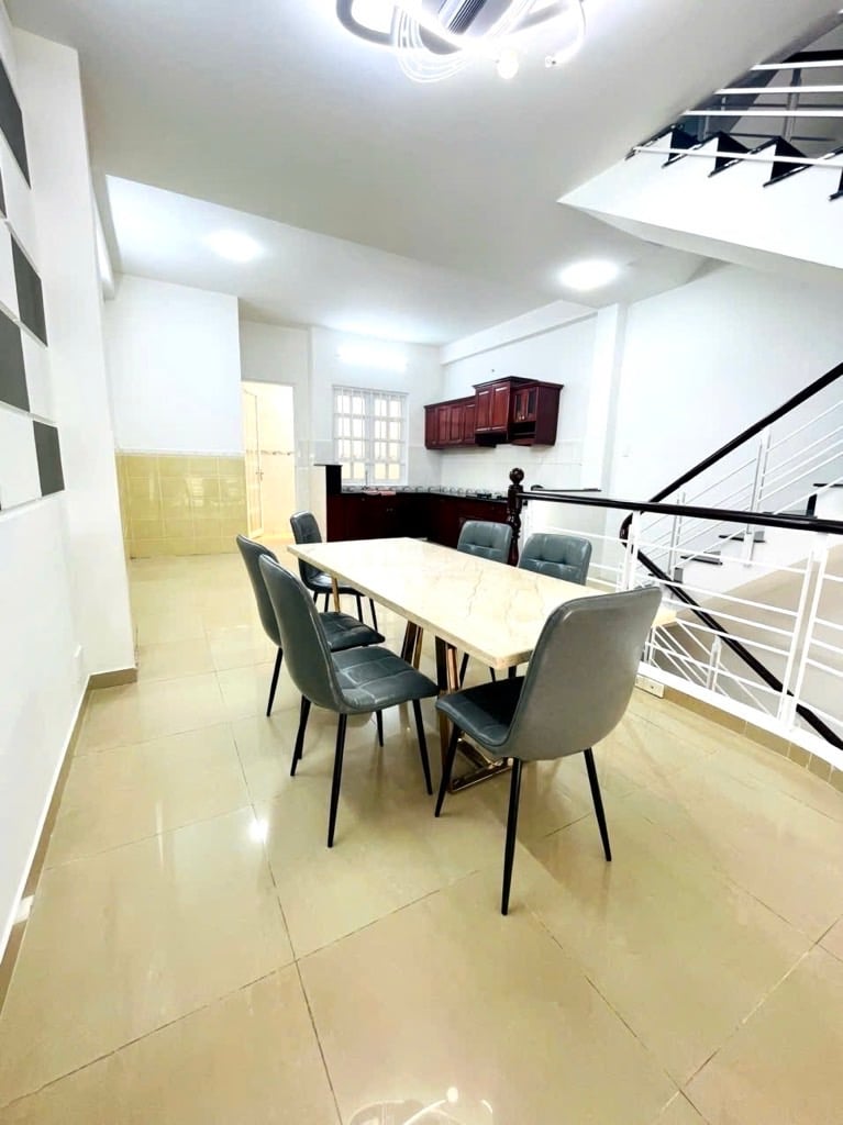 80m2 - Giá 12.8 tỷ - Ngang 5m - Mặt lộ Hoàng Quốc Việt khu Lacasa Q7