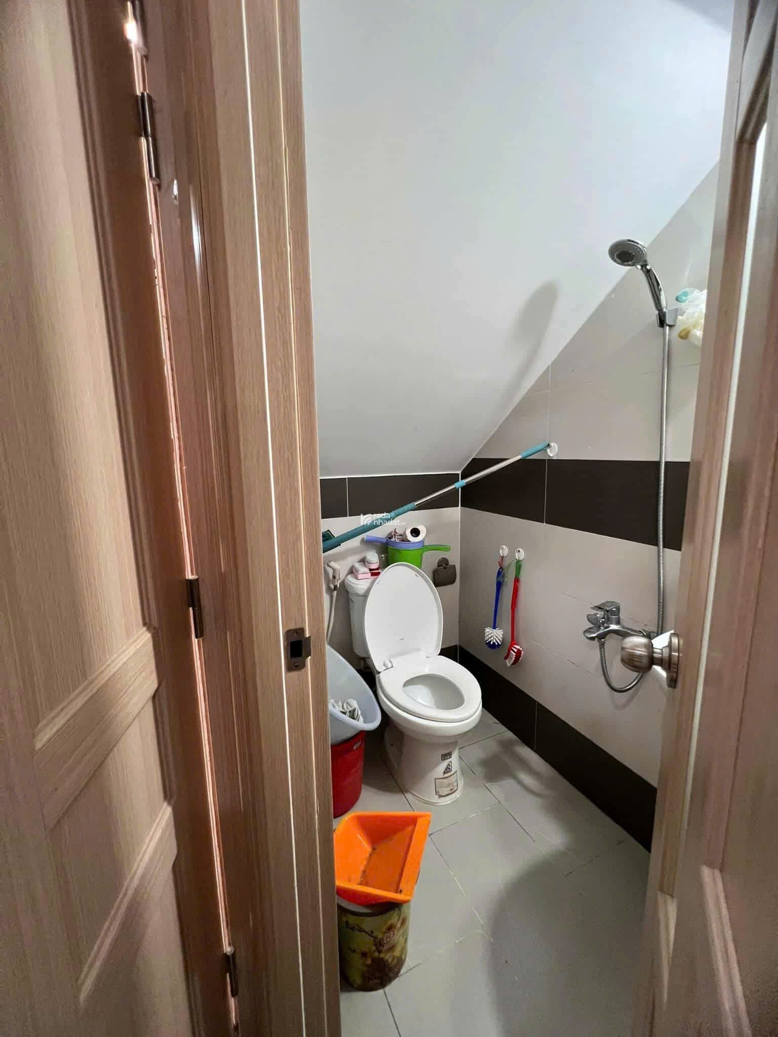 MẶT TIỀN PHÚ NHUẬN - 4 TẦNG ĐẸP 70M2 (417) - GIÁ RẺ 14.2 TỶ - CHO THUÊ 30TR/THÁNG