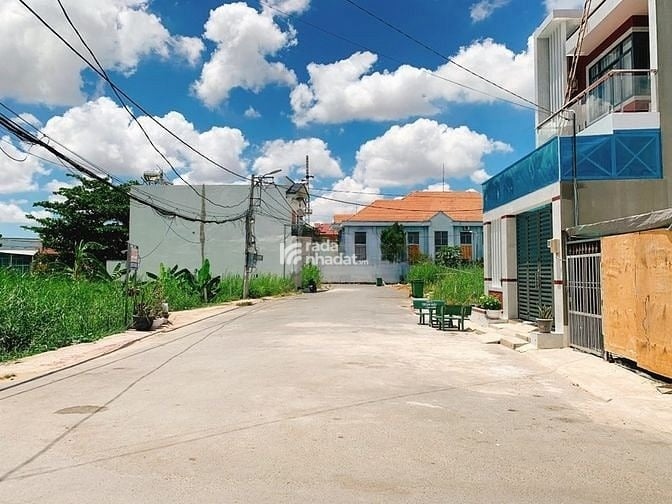 Sở hữu ngay lô đất nền KDC HTreal qui đức - giá tỷ chỉ 2.xxx Tỷ