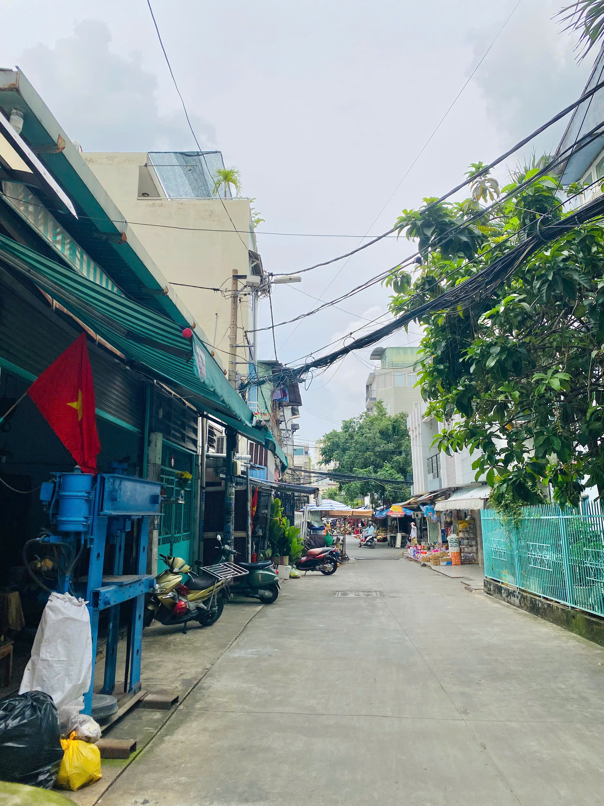 24/7: HOT BÁN HXH NGUYỄN VĂN THƯƠNG,P25, BÌNH THẠNH (DT 144,5m2 - 8,5m  17m ) 