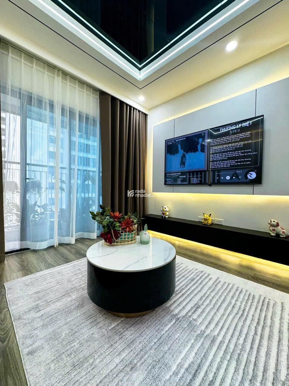 Cho thuê chung cư 304 Hồ Tùng Mậu cạnh Goldmark. 80m2 2PN 2VS đủ đồ giá 13tr. Vào ở ngay