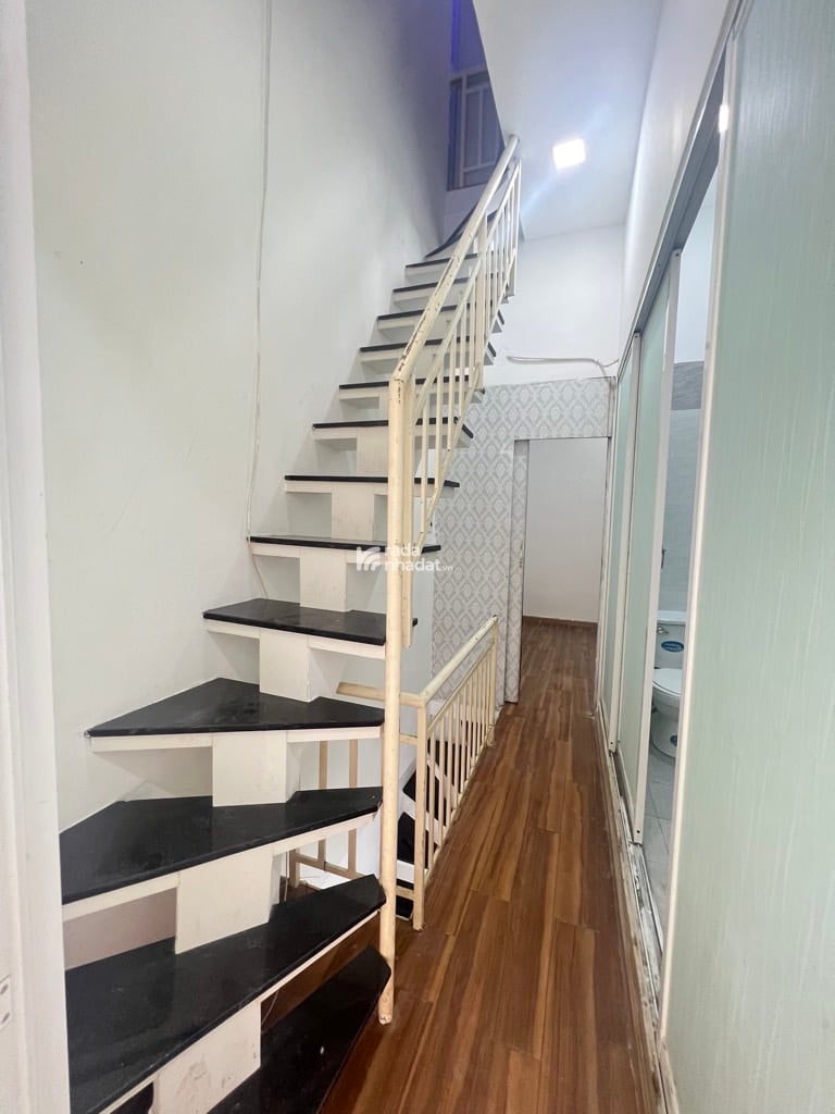 HẺM XE HƠI KHU BÀU CÁT, TÂN BÌNH, 26M2 CÓ KC Ở NGAY. GIẢM 550TR CHỈ 4T 