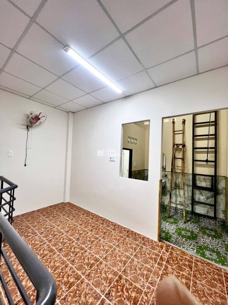 Nhà mới 3 tầng, HXH 8m đường Tây Lân, 3 phòng ngủ 2 Wc Nội thất cao cấp xịn xò - 4.5 tỉ TL 