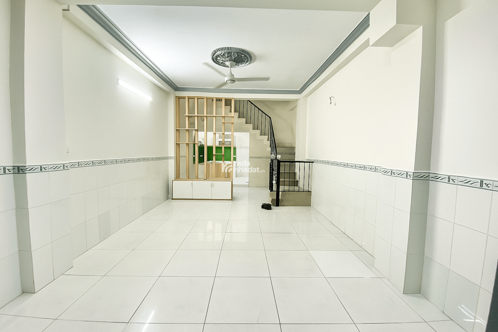 HẺM XE HƠI QUẬN TÂN PHÚ - 41M2 - 3 TẦNG - 4PN - KẾ BIG C TRƯỜNG CHINH,