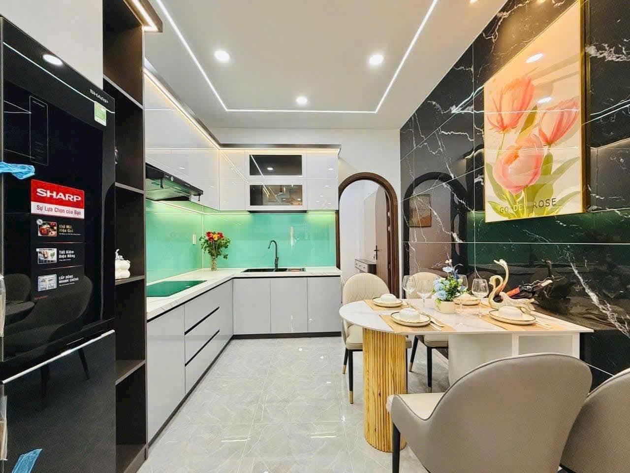 Chính chủ bán 5 tỷ490 nhà 58m2 đường Nguyễn Xí, P11, Bình Thạnh. Ra Phạm Văn Đồng chỉ 4phút, sổ sẵn