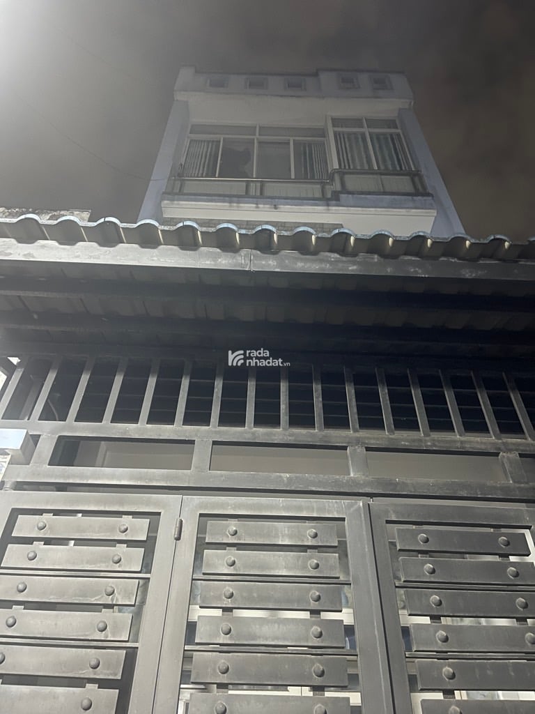 NHÀ 3 TẦNG 76m2 – ĐỐI DIỆN GIGAMALL- HIỆP BÌNH CHÁNH- HÀNG XÓM BÌNH THẠNH– KV HIẾM NHÀ BÁN