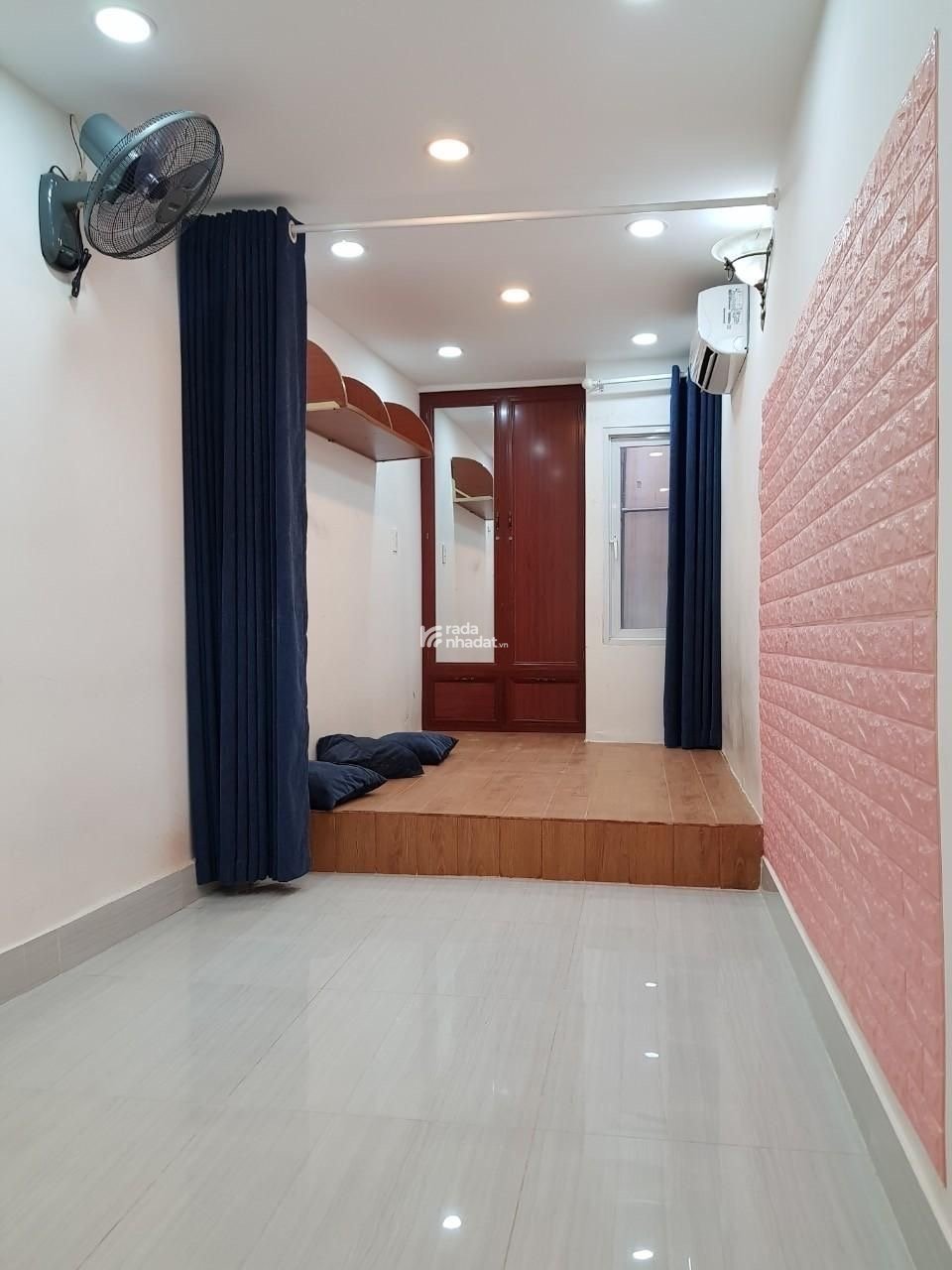 Bán nhà đường Nguyễn Văn Cừ Quận 1