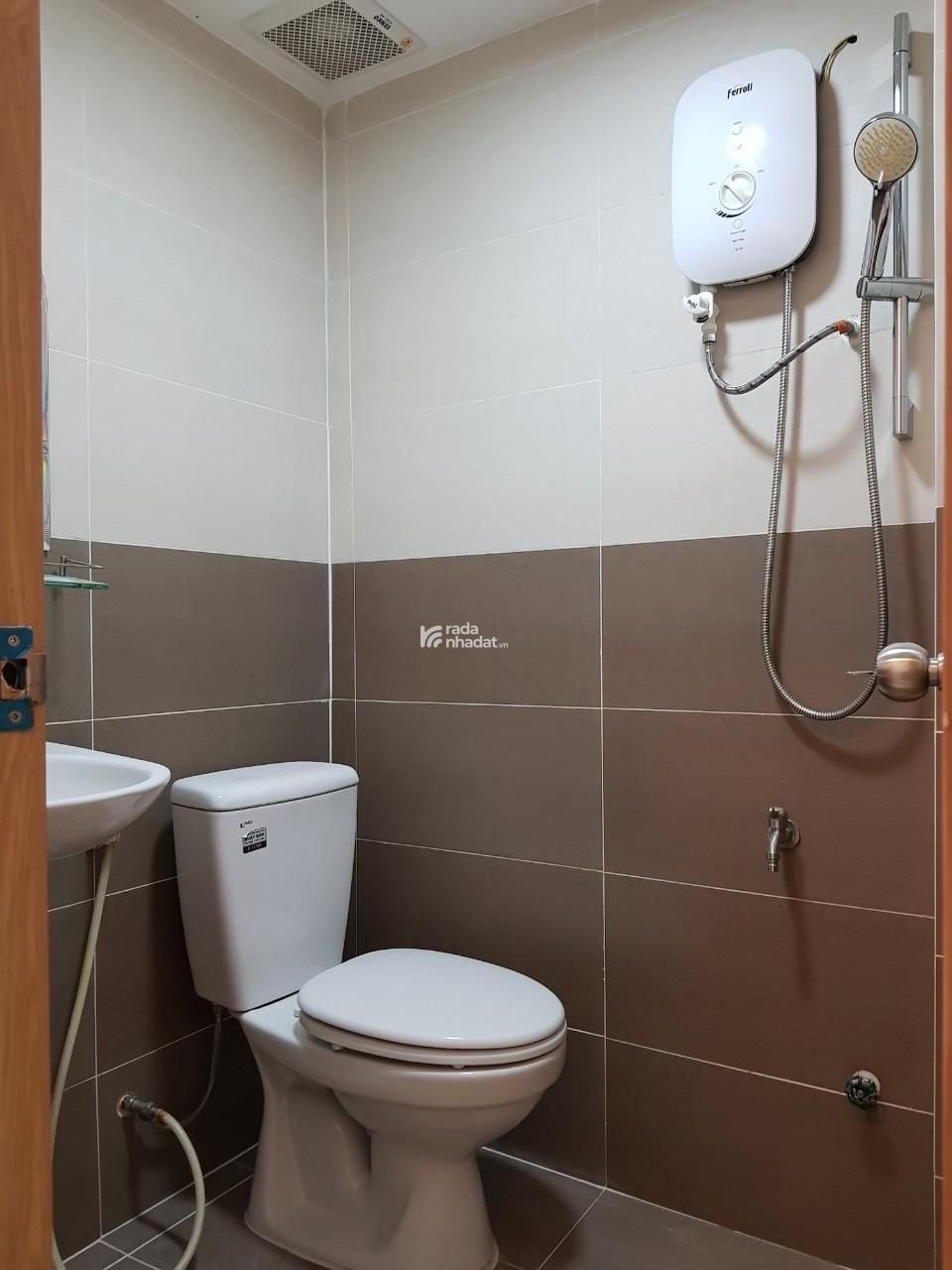 Bán nhà đường Nguyễn Văn Cừ Quận 1
