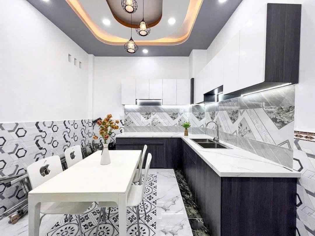 NHÀ 1 LẦU NGAY ỦY BAN TƯƠNG BÌNH HIỆP TP THỦ DẦU MỘT BÌNH DƯƠNG