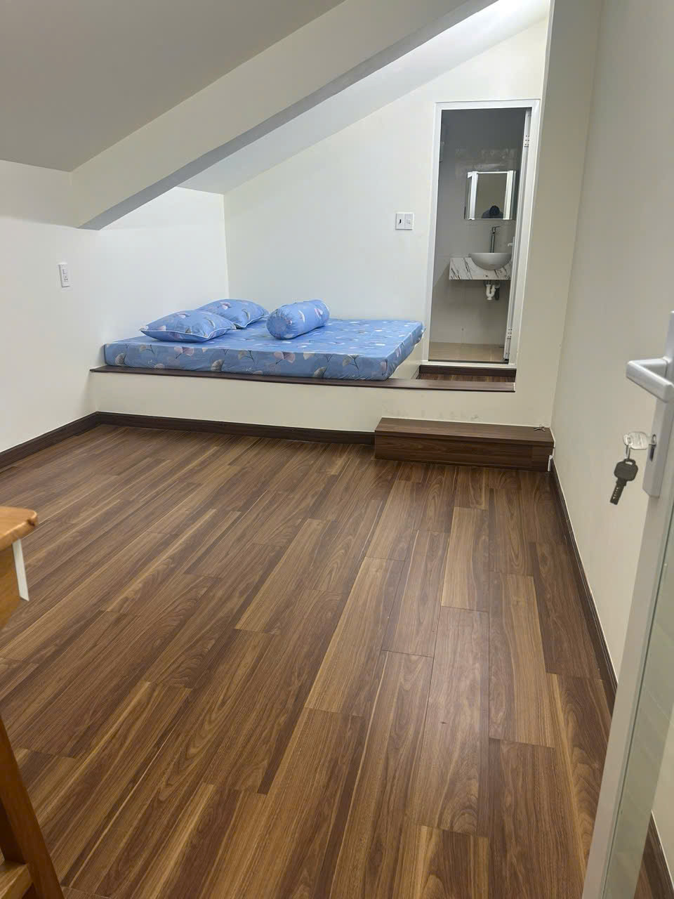 Bán gấp căn hộ Duplex Hưng Vượng 3, PMH,Q7, nhà đẹp, giá tốt