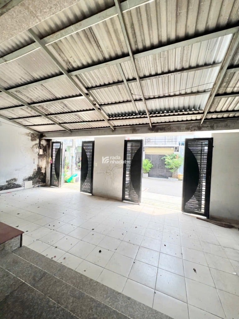  Hàng hiếm 3 tầng đường Chiến Lược- ngang 10m