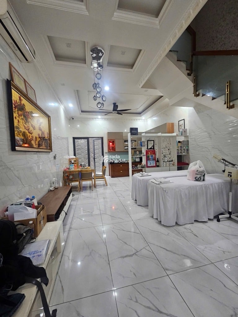 BÁN NHÀ MẶT TIỀN KHU TÊN LỬA 100M2 11.9 TỶ 4 TẦNG VIEW CÔNG VIÊN 