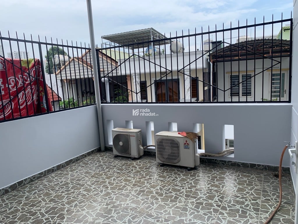 BÁN NHÀ 4 TẦNG. LÔ GÓC 2 MẶT TIỀN. XE HƠI VÀO NHÀ. BÌNH TRƯNG TÂY, QUẬN 2