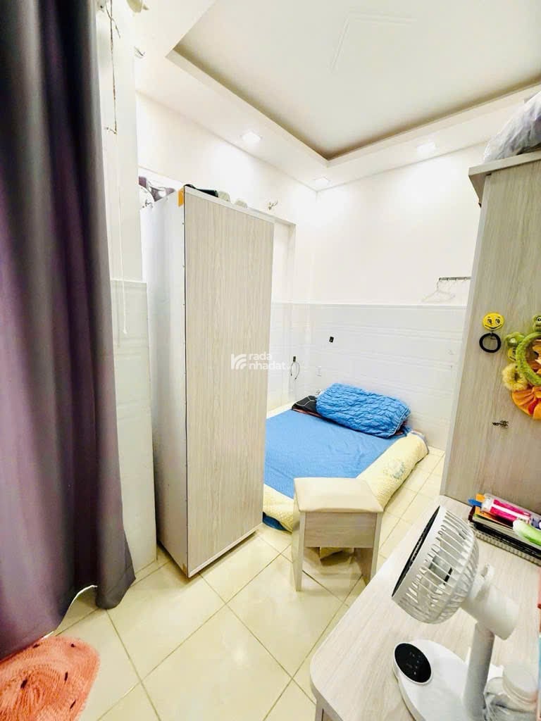 Nhỉnh 6T -76Mv - nhà phố 2 mặt tiền - hẻm 5M  - cạnh Riveria Point - thu  nhập gần  200tr / năm