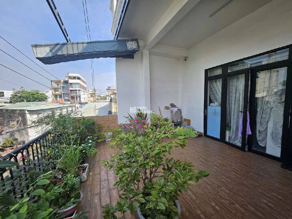 BÁN NHÀ CHIẾN LƯỢC 111M2 HẺM XE HƠI 7M 8.7 TỶ BÌNH TÂN 