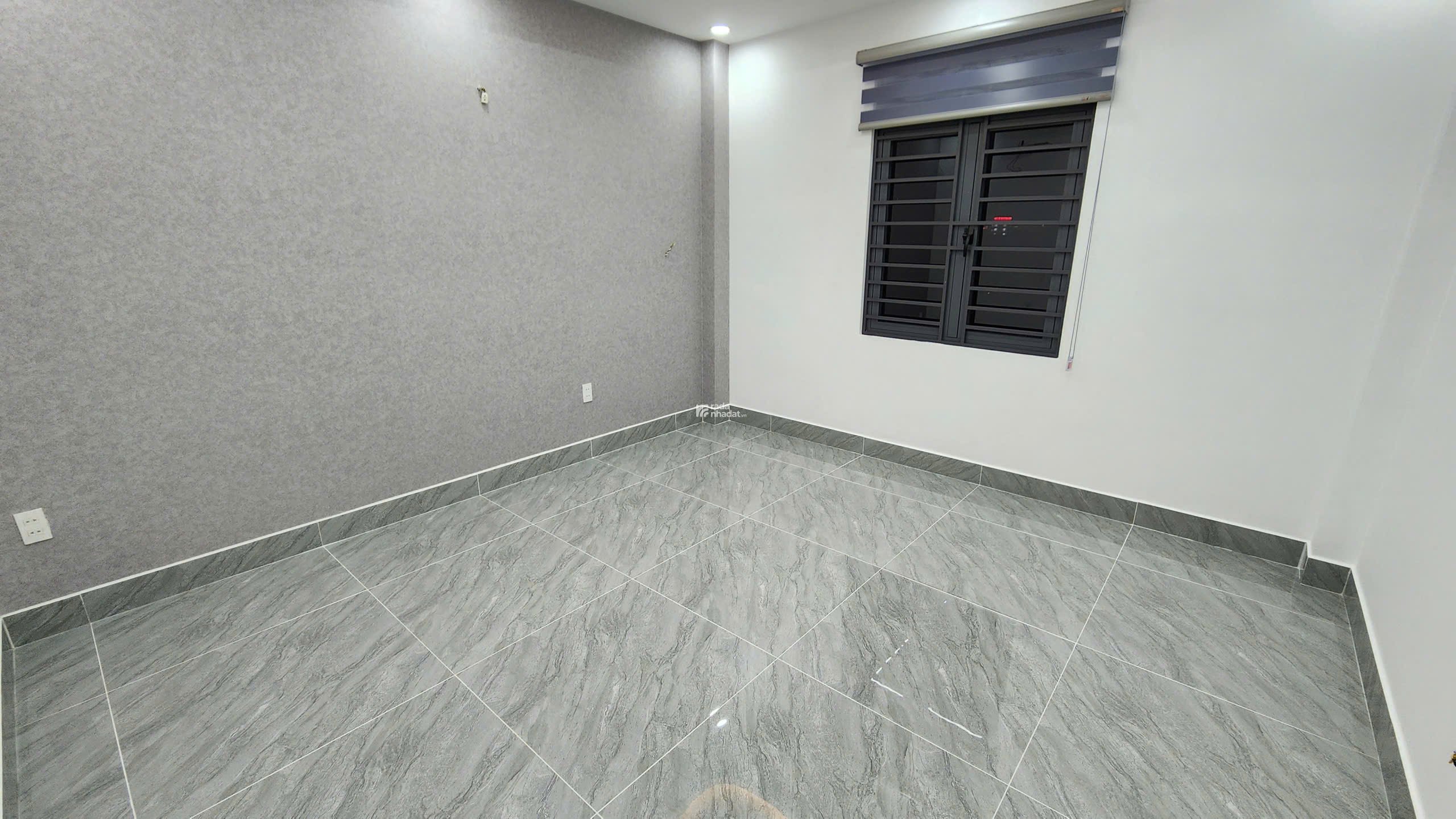 NHÀ ĐẸP FULL NỘI THẤT - HẺM 1/ TL37, QUẬN 12 - LIỀN KỀ CÔNG VIÊN - KDC THÔNG THOÁNG 