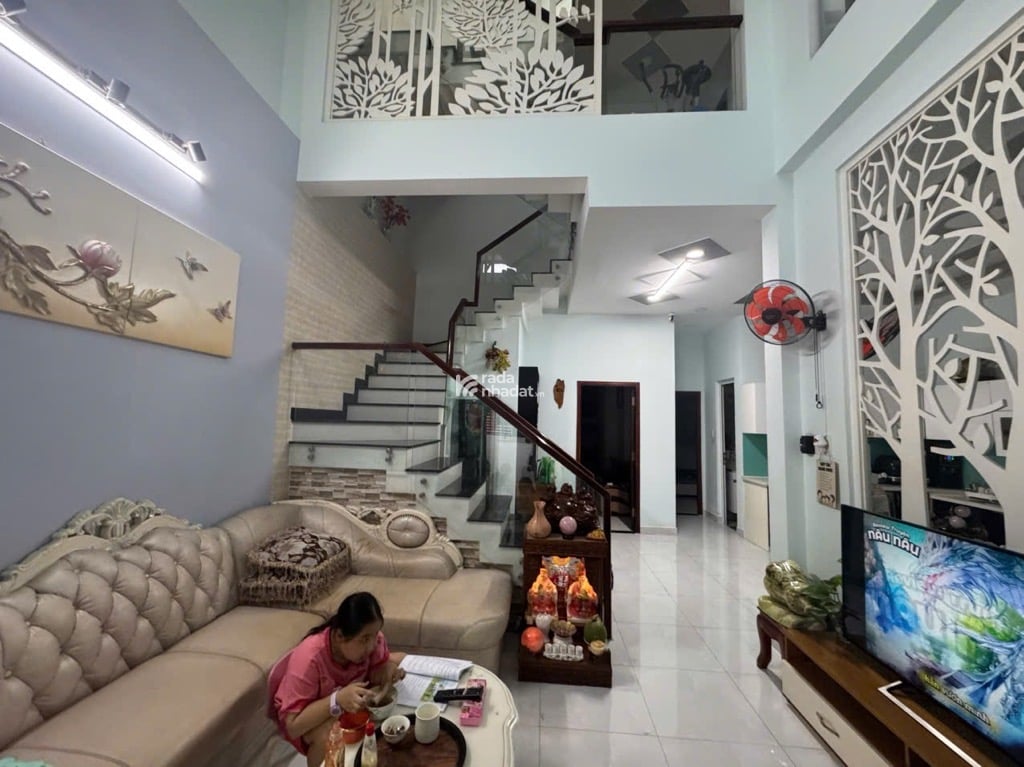 BÁN BIỆT THỰ MINI BÙI TƯ TOÀN 120M2 NGANG 8M CHỈ 9.5 TỶ NHÀ ĐẸP SÂN ĐỖ Ô TÔ GẦN AEON MALL BÌNH TÂN