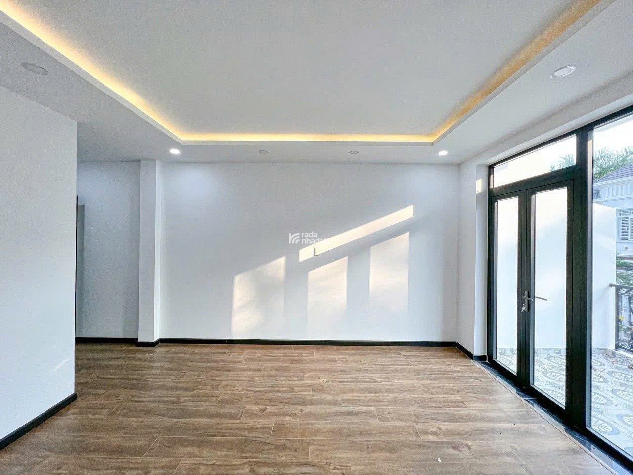 BÁN NHÀ GẦN CHỢ 3 TẦNG ĐƯỜNG PHÙNG VĂN CUNG PHÚ NHUẬN 4 TỶ 150TR 60.5M2 SHR
